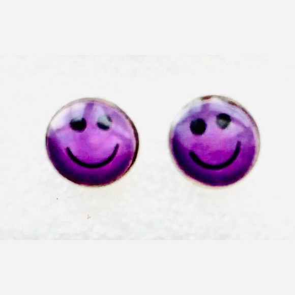 Hypoallergenic Emoji Smiley Purple face Earrings NEW - Picture 2 of 3